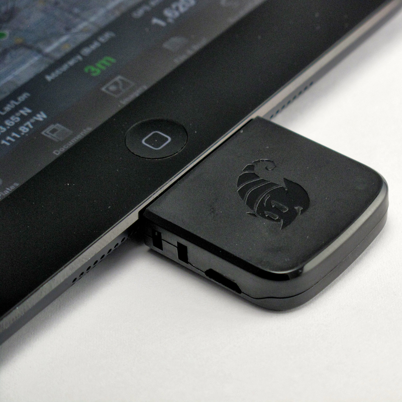 Load image into Gallery viewer, Bad Elf GPS for Lightning Connector